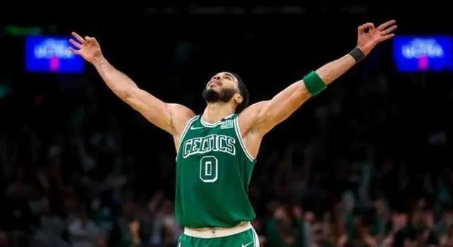 包含SKT引发争议！，塔图姆官方宣布出色防守新规热度持续攀升的词条