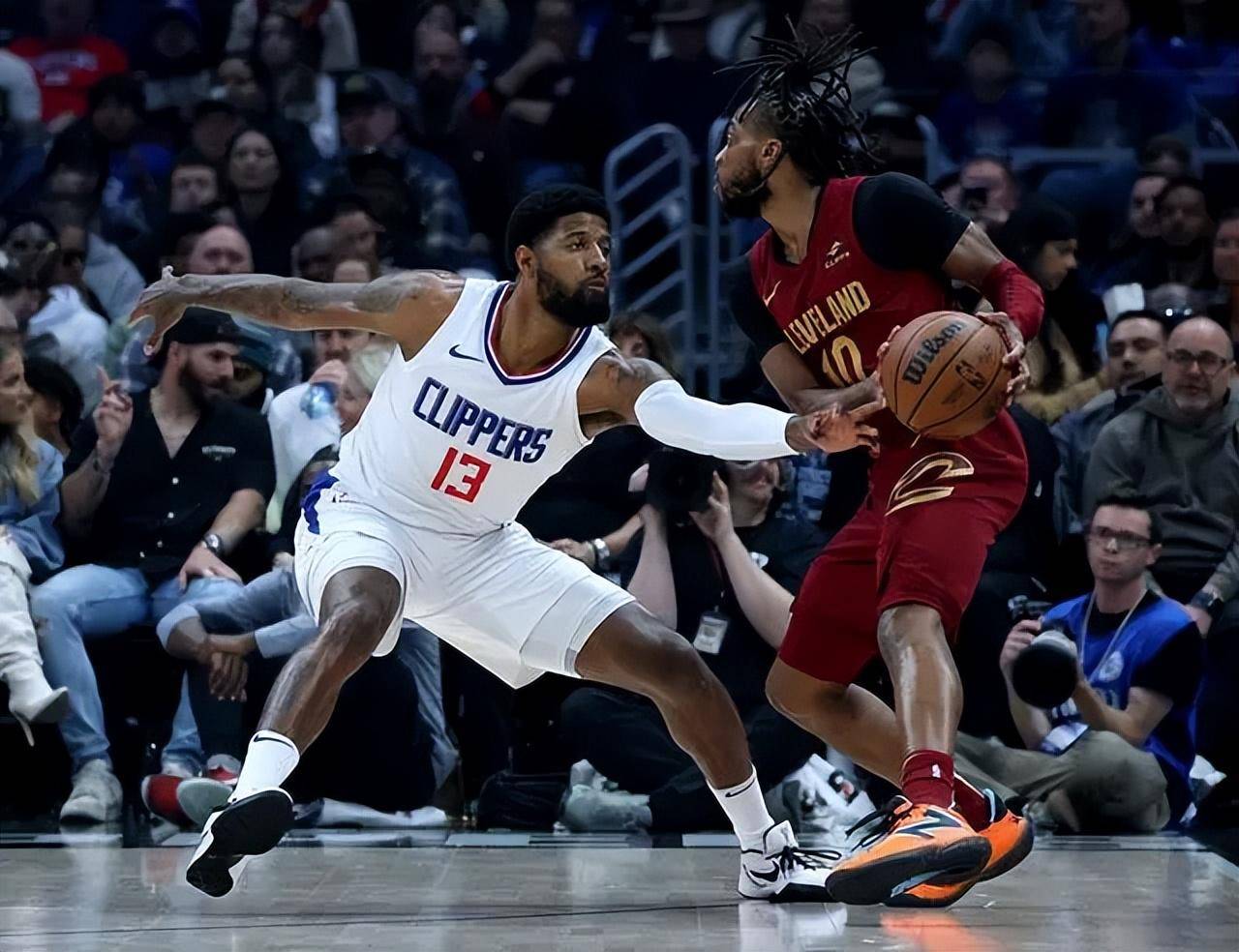 AYX SPORTS-逆转之夜！快船最后时刻连续得分取胜，游戏很多.-AYX SPORTS